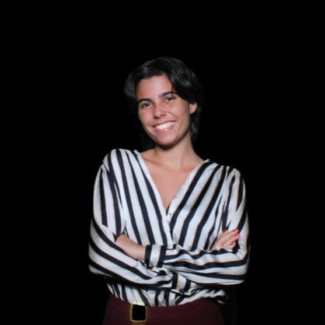 Guillia Jaques Caldeira Headshot