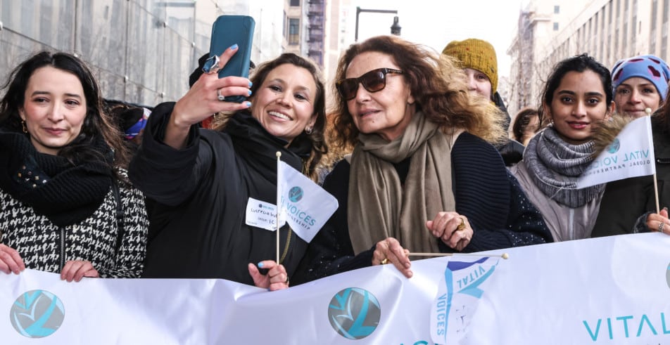 NEW YORK, NEW YORK - MARCH 04: Diane von Furstenberg takes a selfie with guest at the DVF x Vital Voices IWD 2023 Mentor Walk at the Highline on March 04, 2023 in New York City. (Photo by JP Yim/Getty Images for DVF IWD Event)