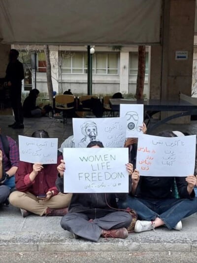 iranian women protestors students_800x1066