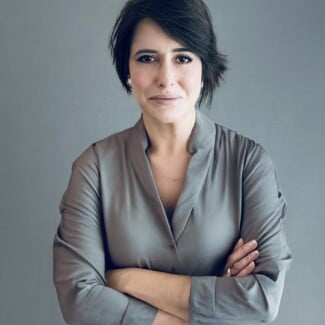 Adriana Abrǎo
